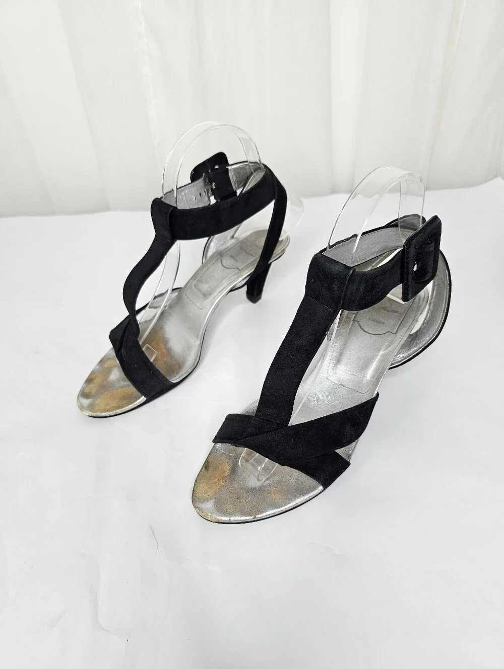 Roger Vivier authentic roger